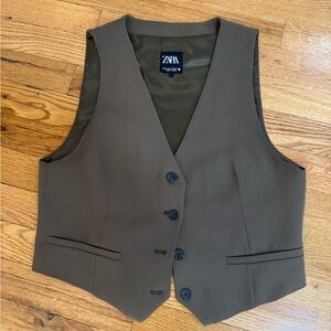 Zara - Dark Green Button-Up Vest